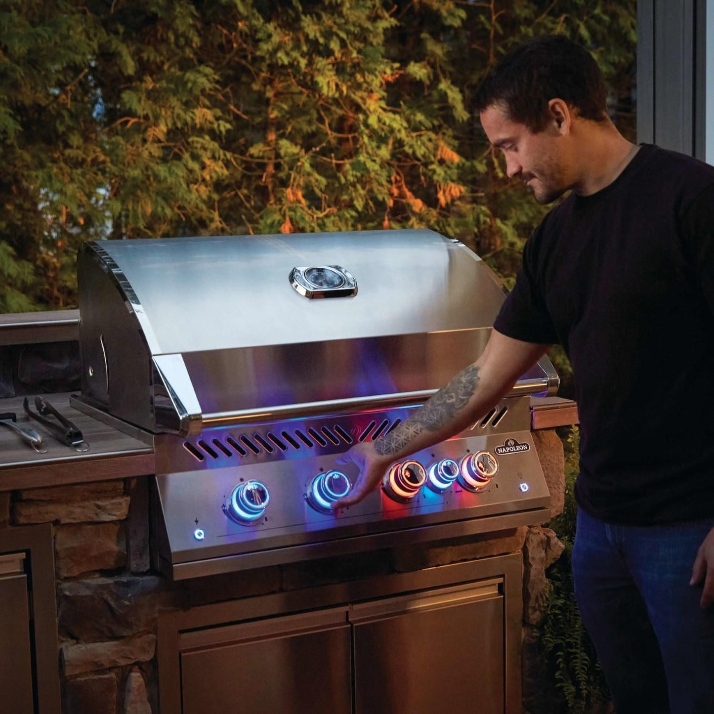 Napoleon 700 Series 5-Burner 32-Inch Built-In Propane Grill w/ Rotisserie & SafetyGlow - BIG32RBPSS-1 - Image 12