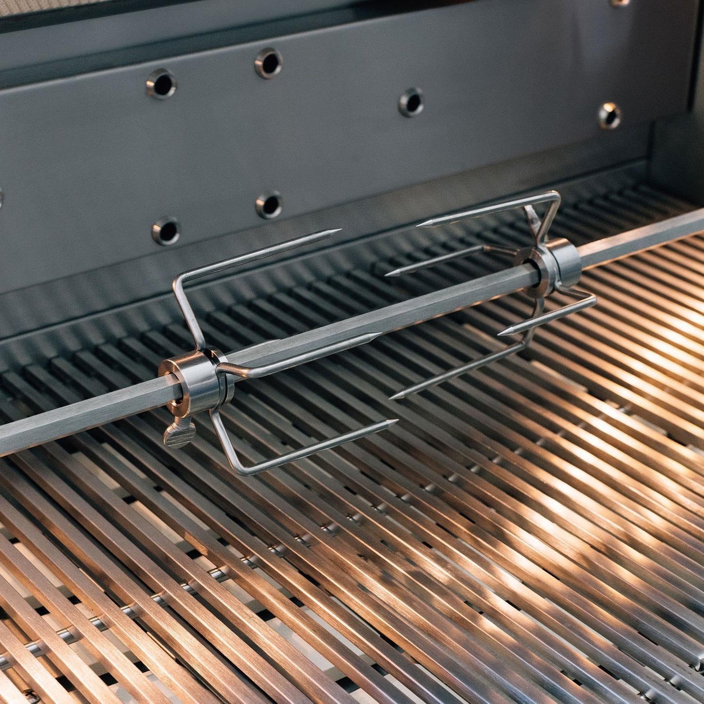 Summerset Quest 42-in 3 Burner Built-In Natural Gas Grill w/ Rear Infrared Burner, Rotisserie Kit, & Drop-In Griddle Plate - QST42-NG - Image 8