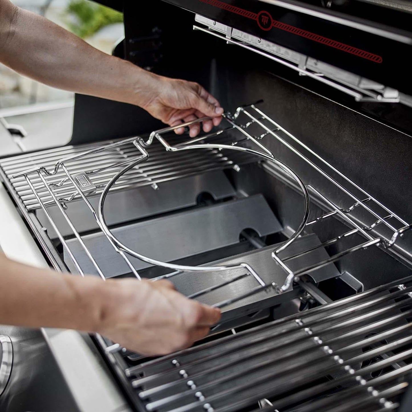 Weber Summit FS38 E Propane Gas Grill - Black - 1500029 - Image 11