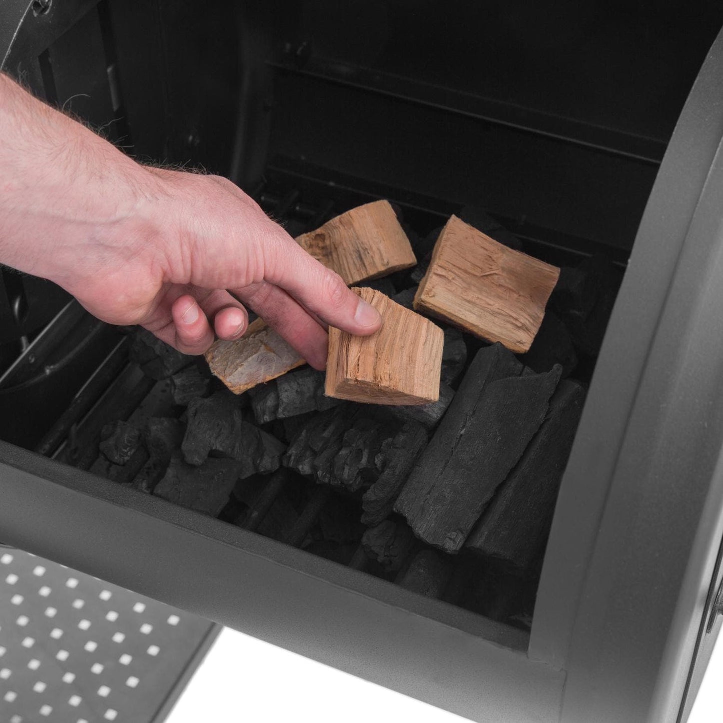 Broil King Smoke XL 32-Inch Offset Charcoal Smoker - Black - Image 6