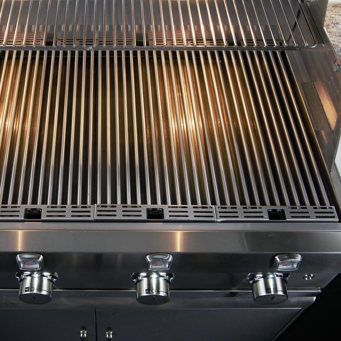 Saber Elite 1500 32-Inch 3-Burner Built-In Infrared Natural Gas Grill - R50SB1517 - Image 4