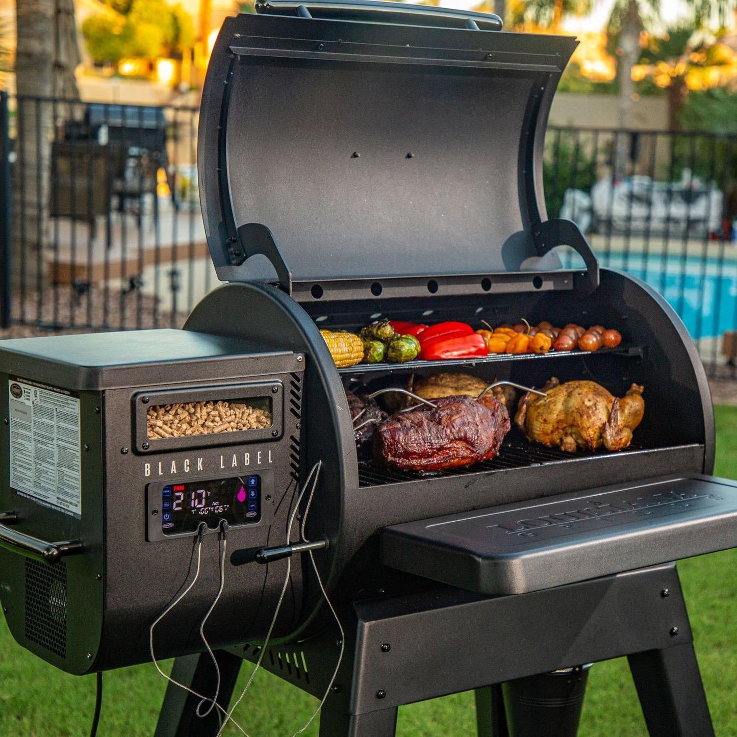 Louisiana Grills LG0800BL Black Label Series Pellet Grill W/ Wi-Fi Control - 10638 - Image 6