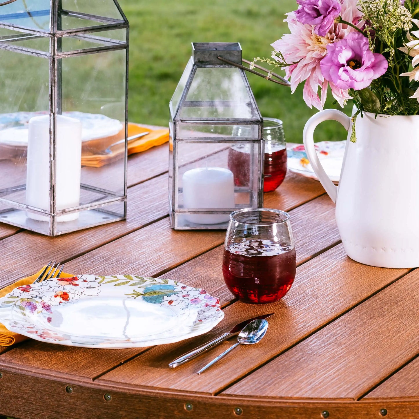 4′ x 6′ Oval Table