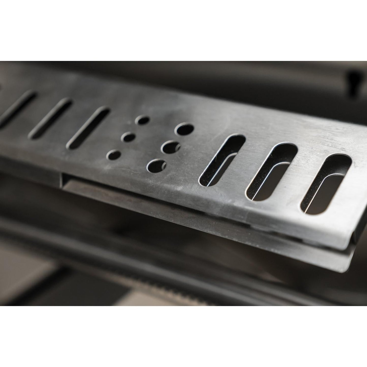 Mont Alpi 400 32-Inch Built-In Propane Gas Grill - MABi400 - Image 9