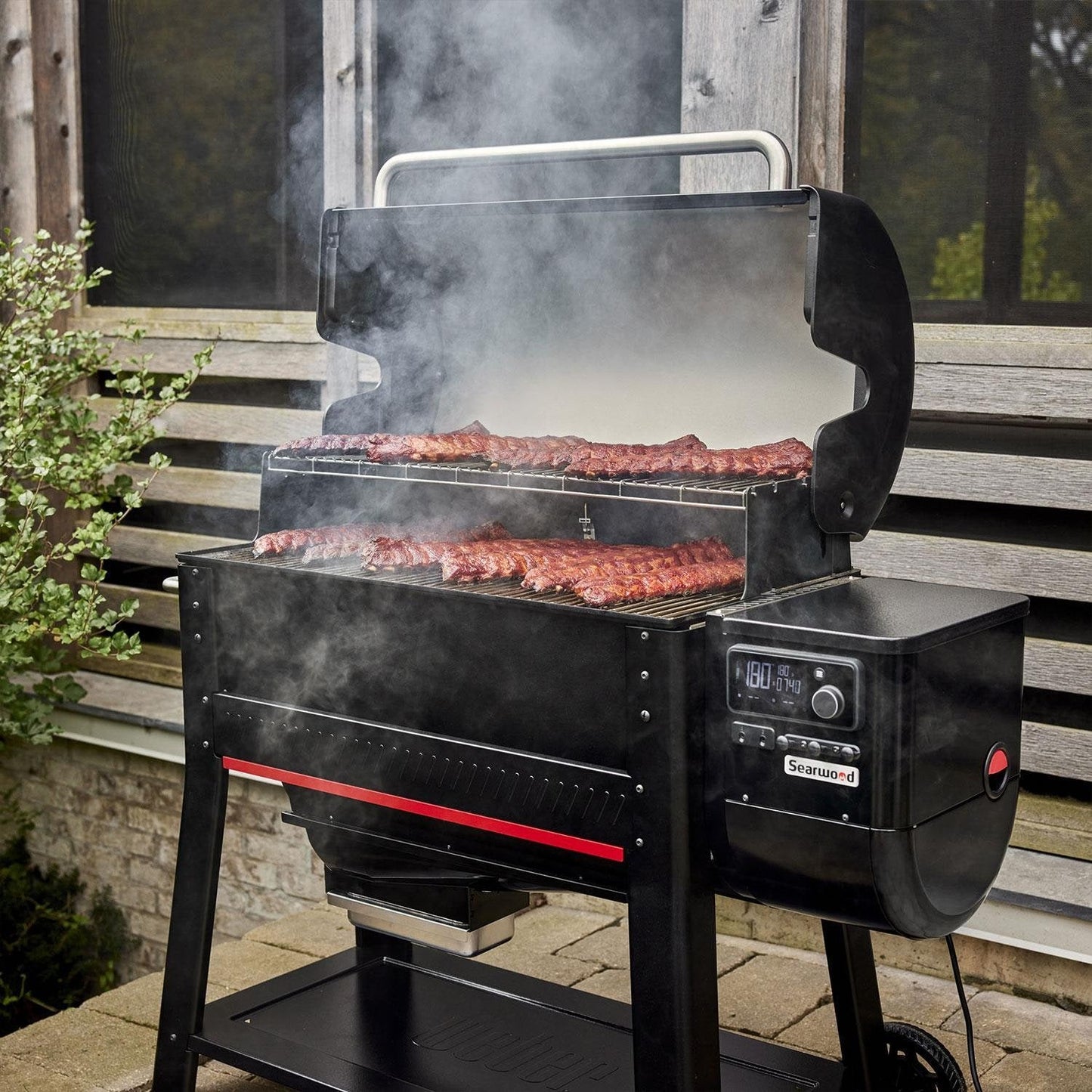 Weber Searwood XL 600 Porcelain Coated Steel Pellet Grill - 1500121 - Image 3
