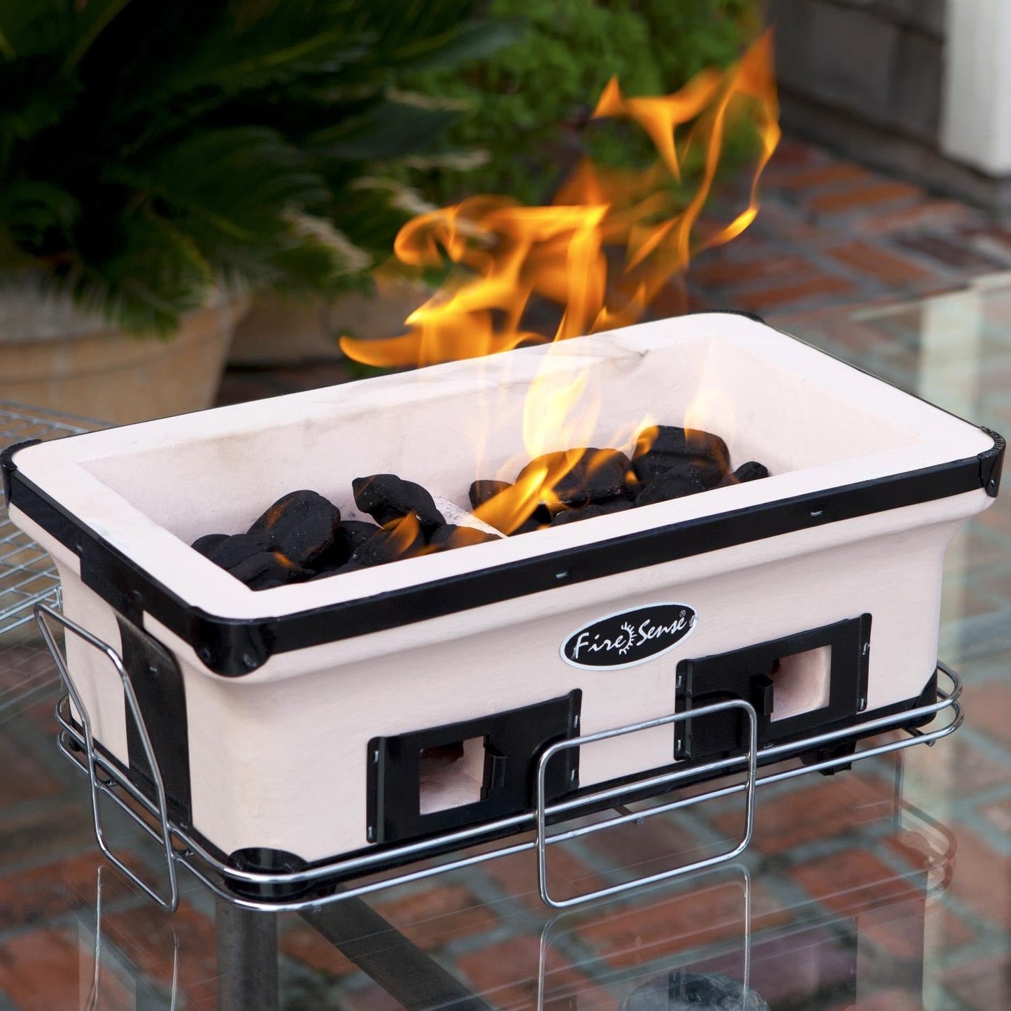 Ultimate Patio 17-Inch Large Yakatori Tabletop Charcoal Grill - 60450 - Image 2