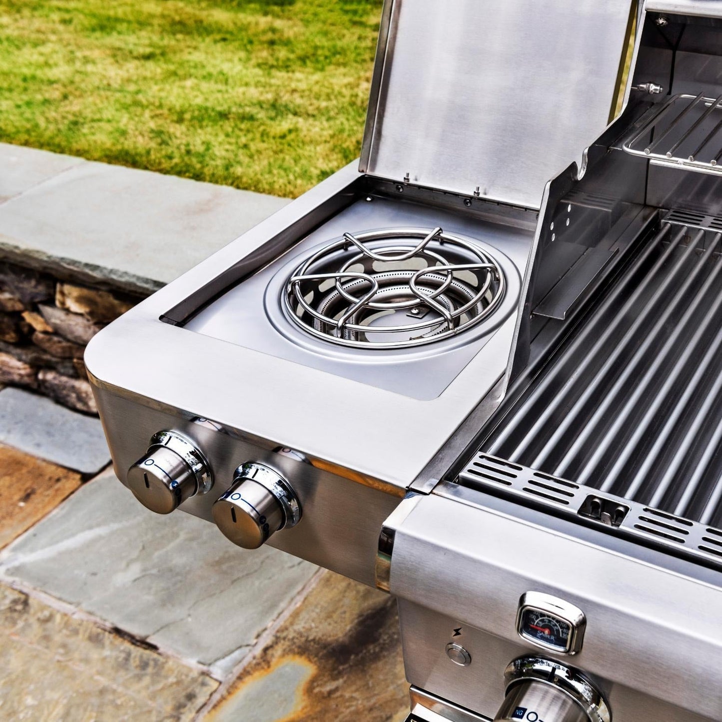 Saber Elite 1670 40-Inch 4-Burner Infrared Propane Gas Grill With Side Burner - R67SC0917 - Image 9