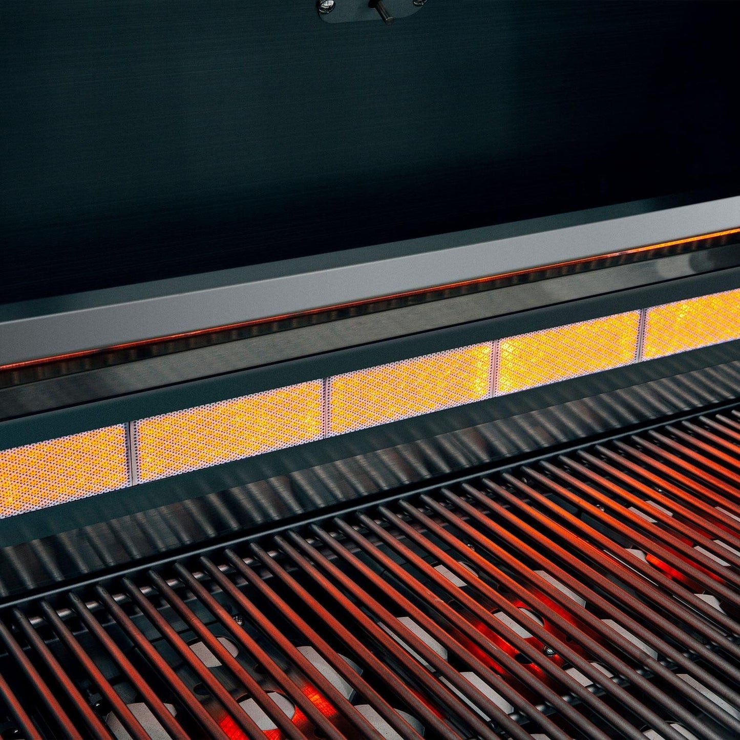 Summerset Sizzler 40-in 5 Burner Built-In Natural Gas Grill w/ Rear Infrared Burner - SZR40 - Image 6