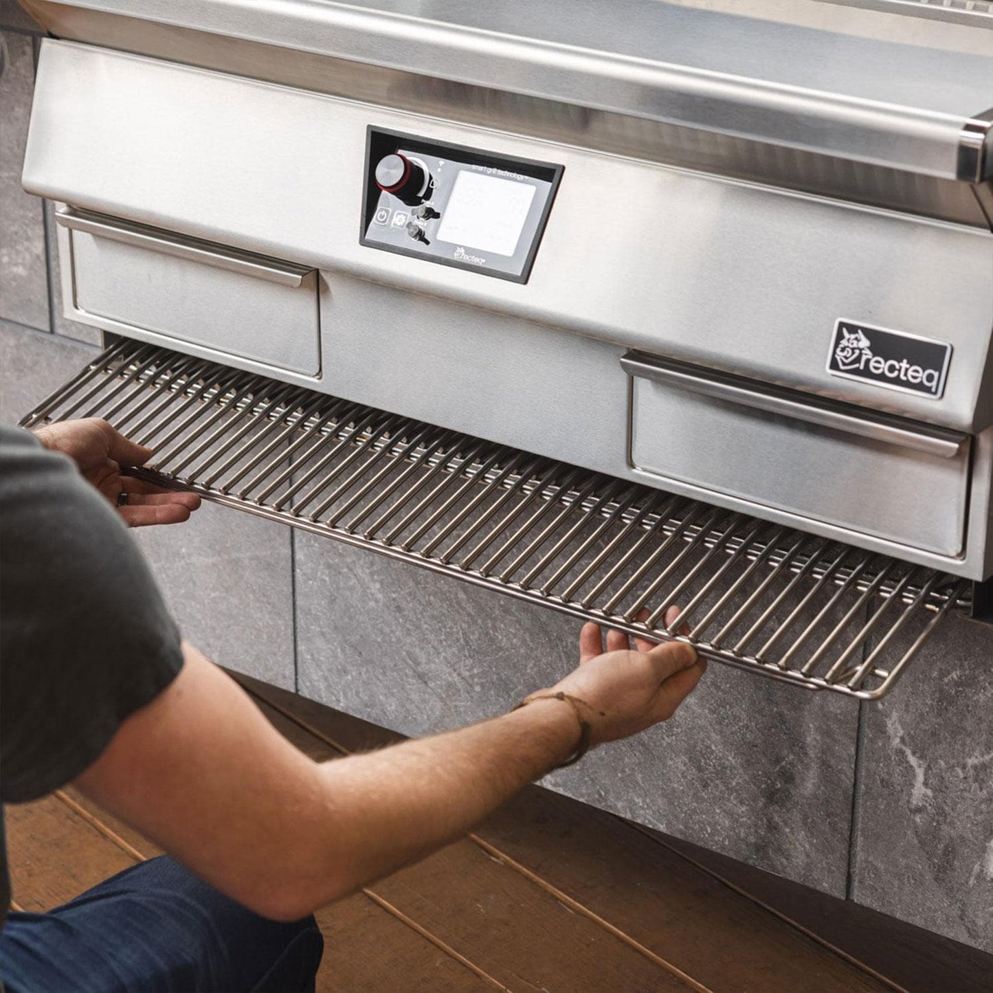 recteq E-Series Built-In 1300 Wood Pellet Grill - RT-1300 - Image 4