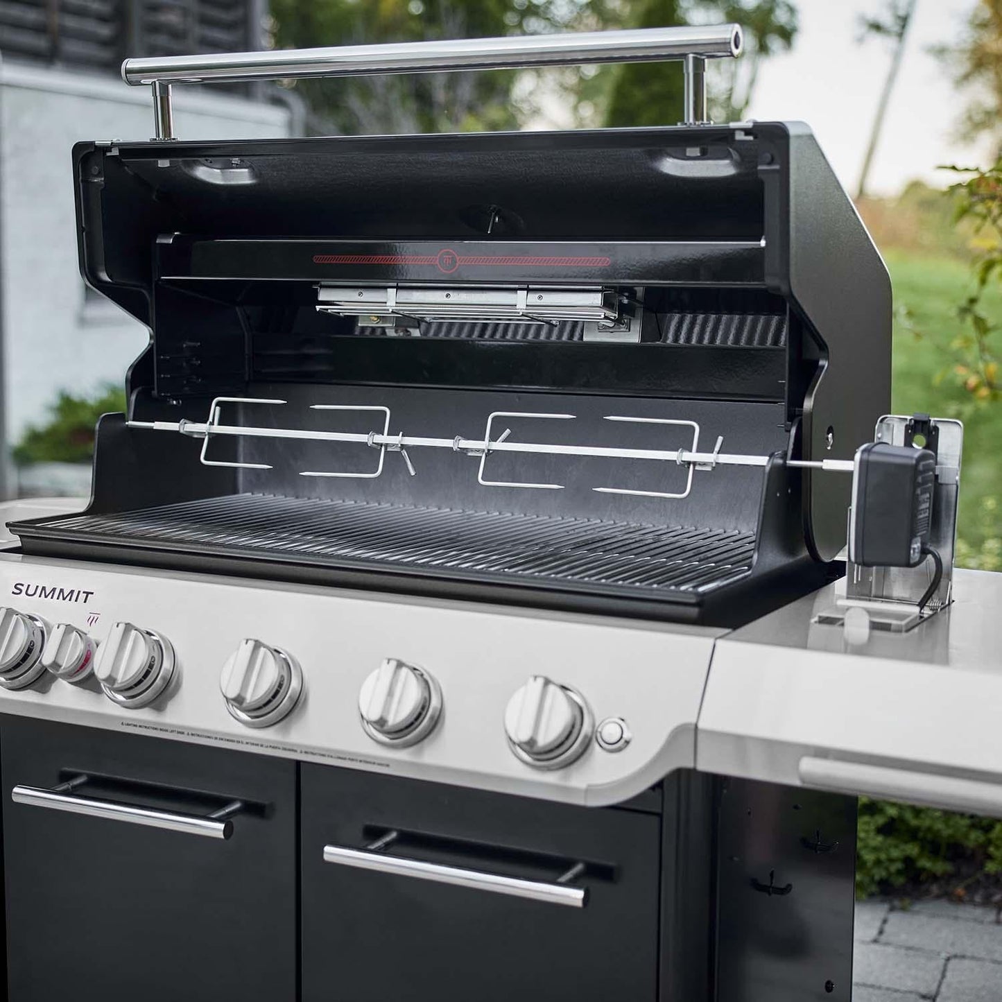 Weber Summit FS38 E Propane Gas Grill - Black - 1500029 - Image 10