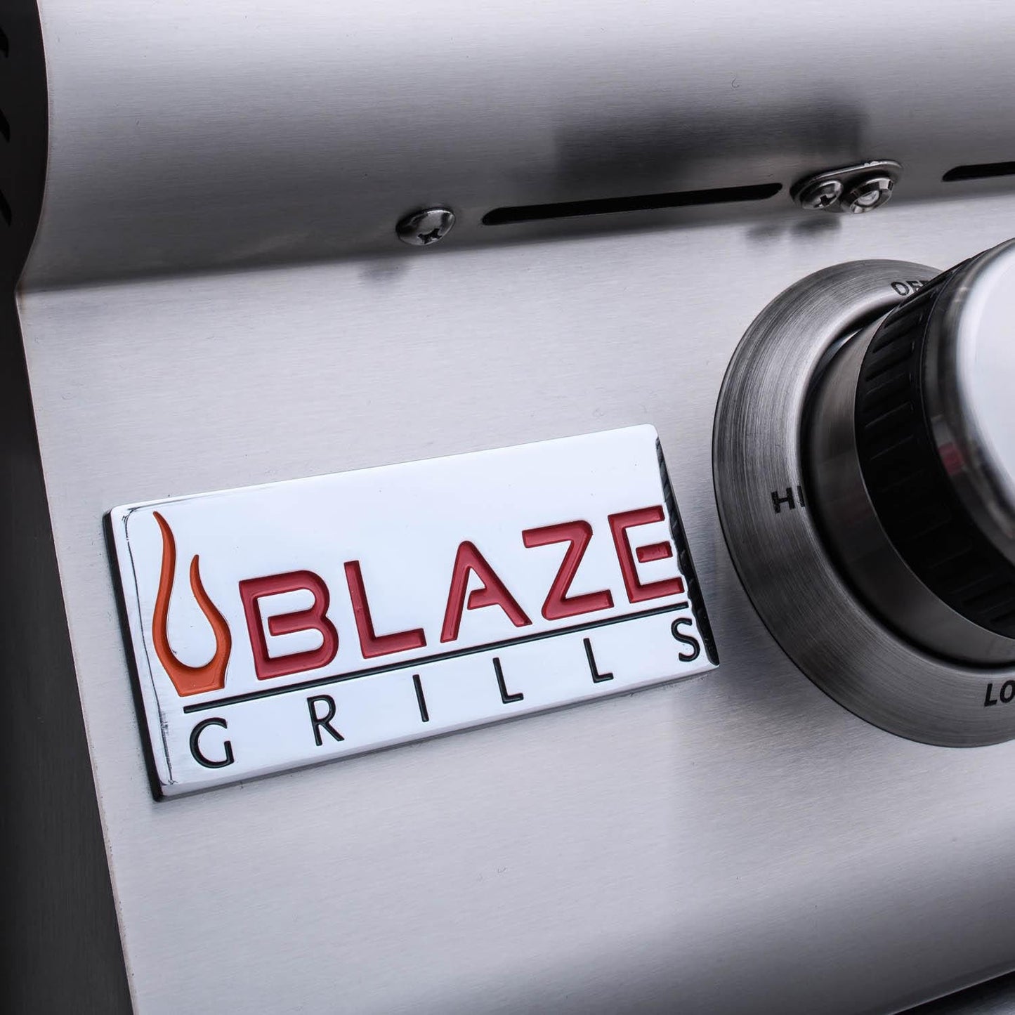 Blaze LTE 32-Inch 4-Burner Built-In Natural Gas Grill w/ Rear Infrared Burner & Grill Lights - BLZ-4LTE2-NG - Image 6