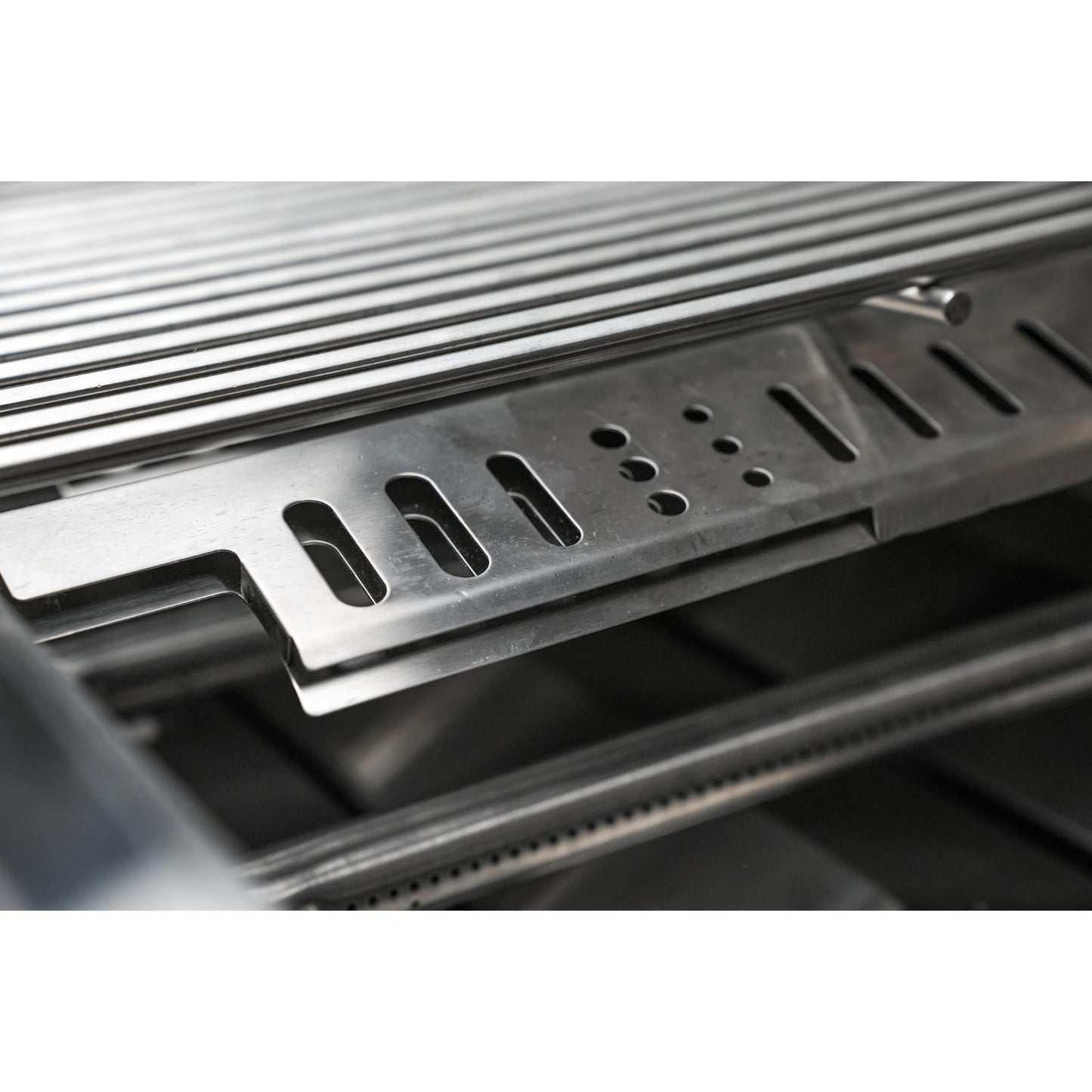 Mont Alpi 400 32-Inch Built-In Propane Gas Grill - MABi400 - Image 8