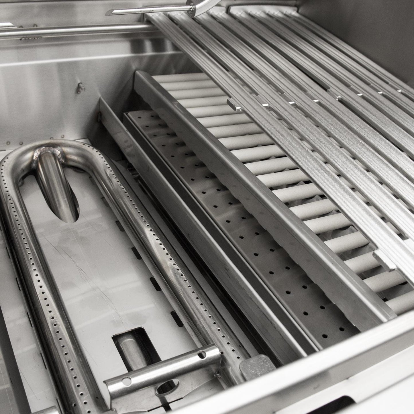 DCS Series 9 36-Inch Built-In Natural Gas Grill With Rotisserie - BE1-36RC-N - Image 11