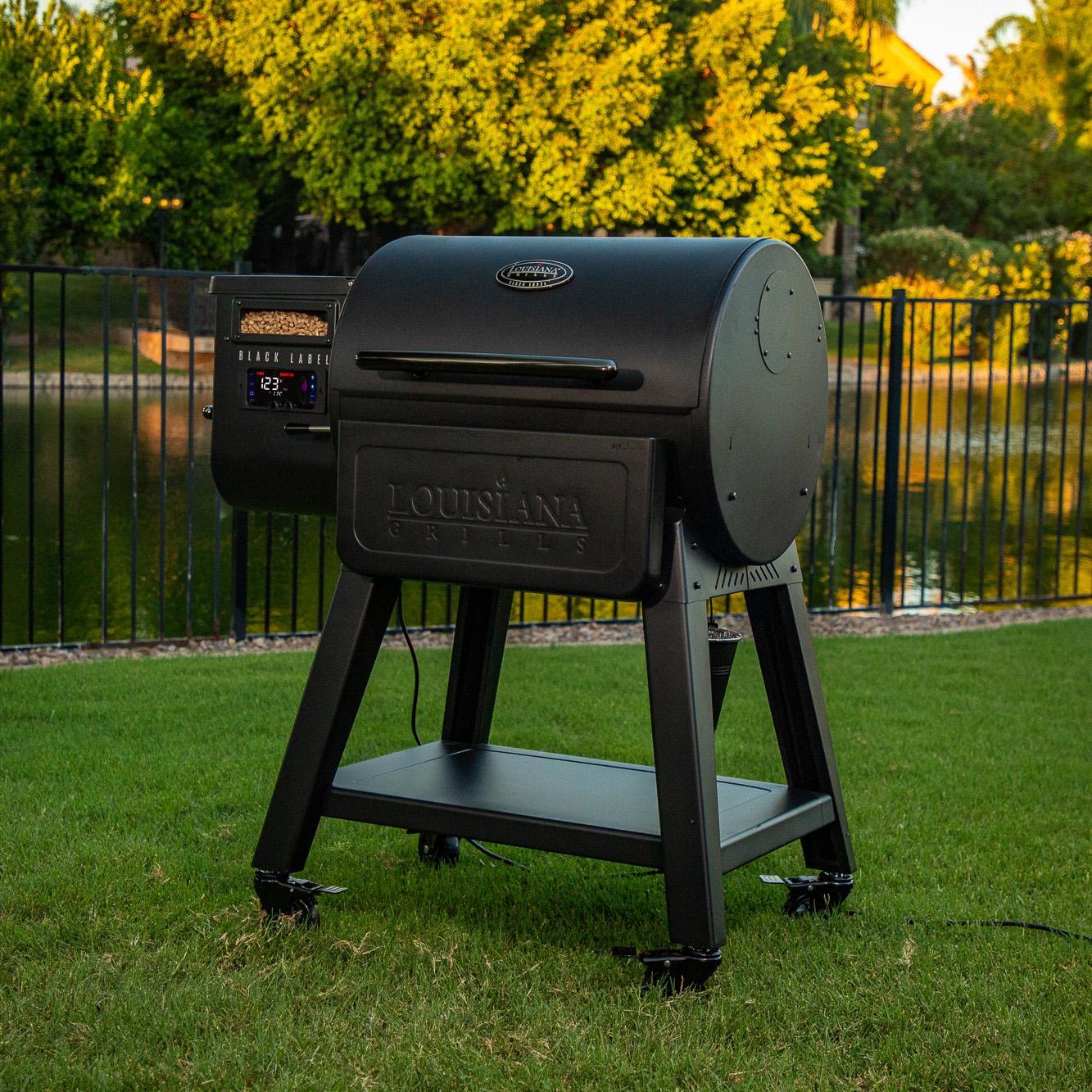 Louisiana Grills LG0800BL Black Label Series Pellet Grill W/ Wi-Fi Control - 10638 - Image 3