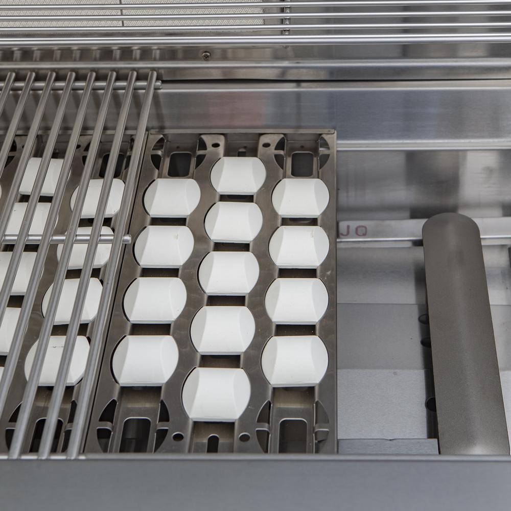 Turbo Elite 32-in 4-Burner Natural Gas Grill With Rear Infrared Burner - Image 4