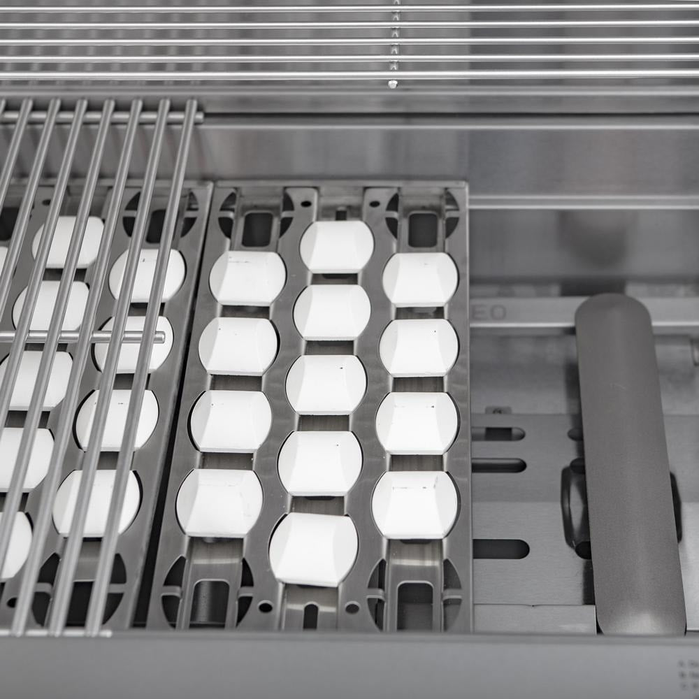 Turbo 26-Inch 3-Burner Built-In Natural Gas Grill - BTH2621BNG - Image 8