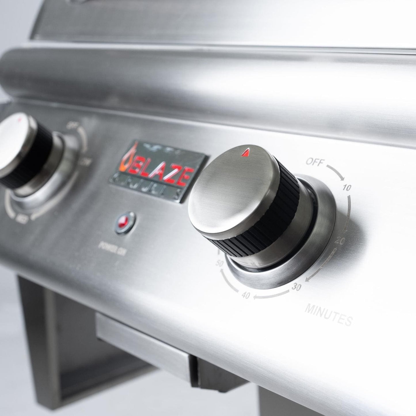 Blaze 21-Inch Portable 1500 Watt Electric Grill - BLZ-ELEC-21 - Image 4