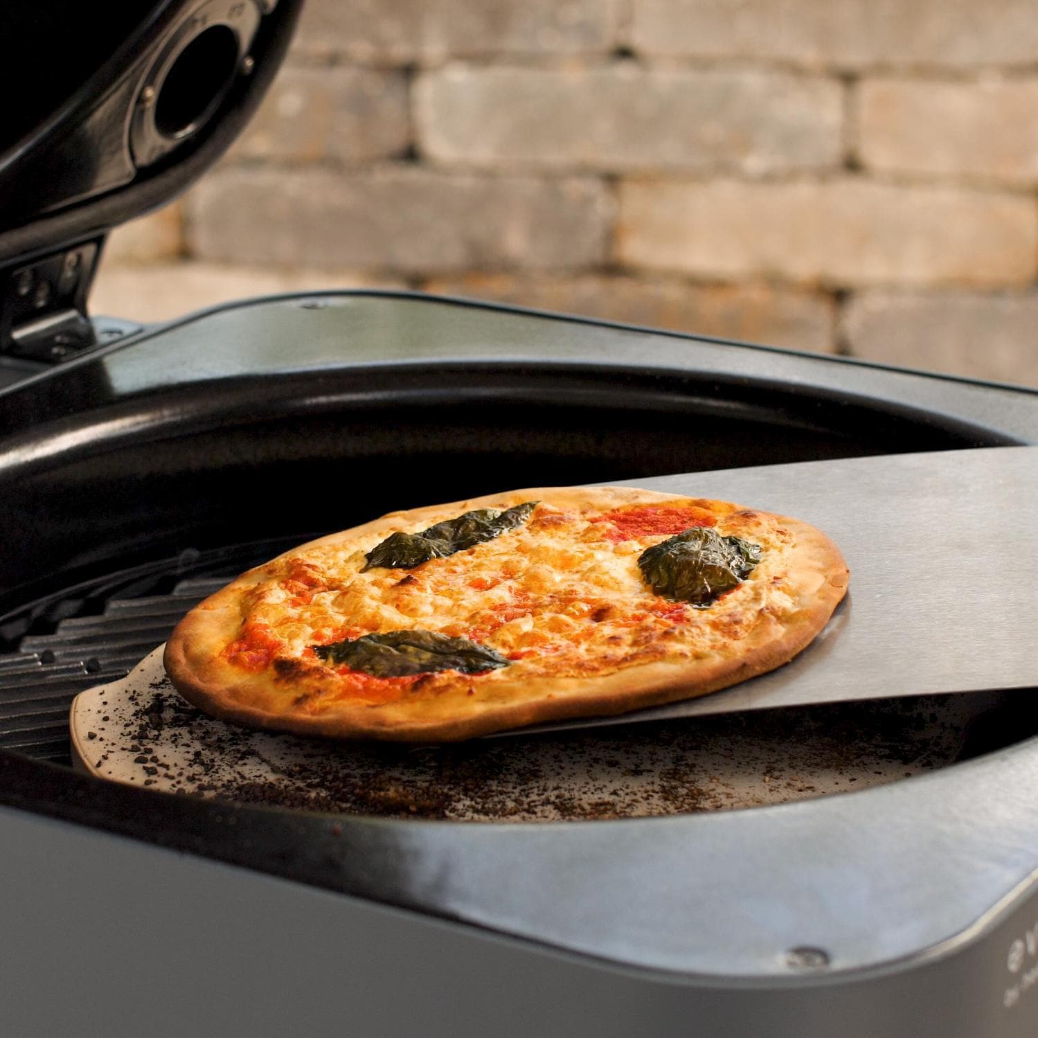 Everdure 4K 21-Inch Charcoal Grill & Smoker - Orange - HBCE4KOUS - Image 31