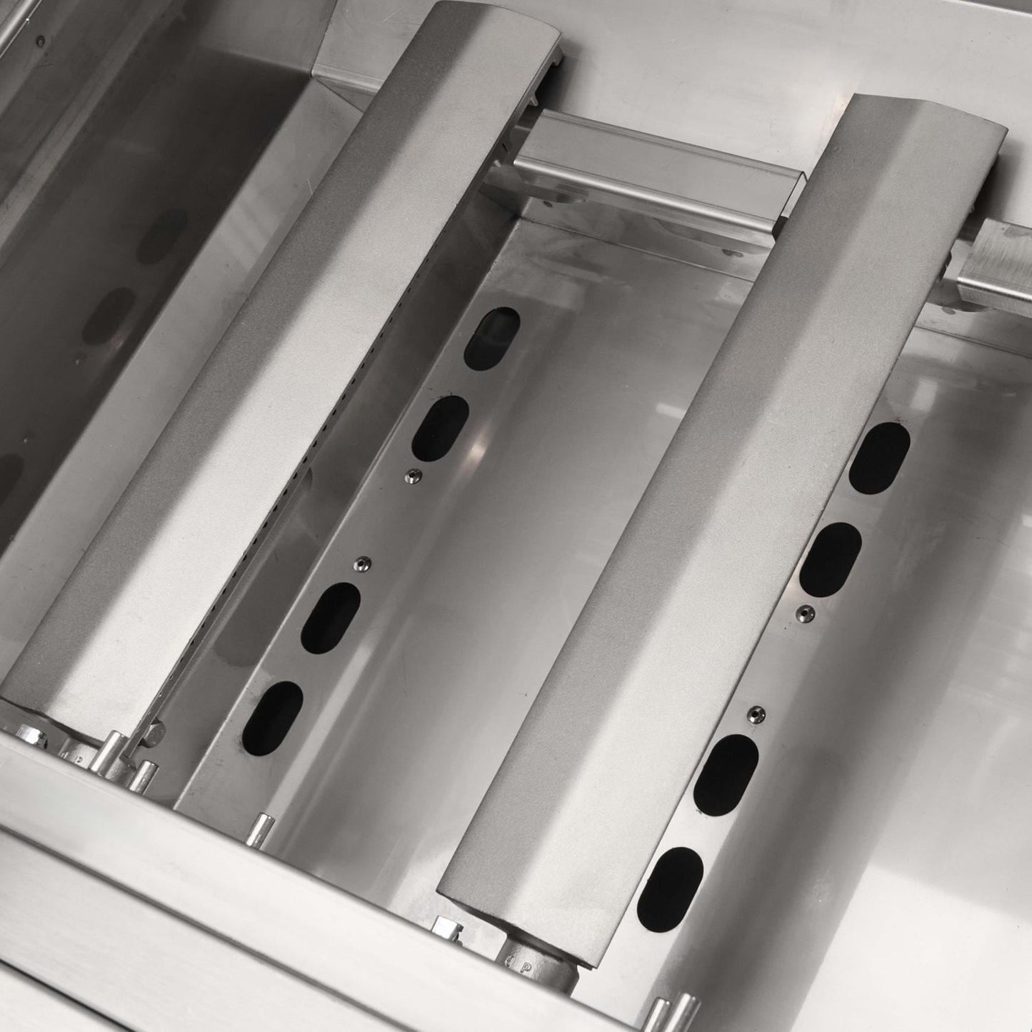Coyote C-Series 30-in 3-Burner Built-In Natural Gas Grill - C3C30NG - Image 9