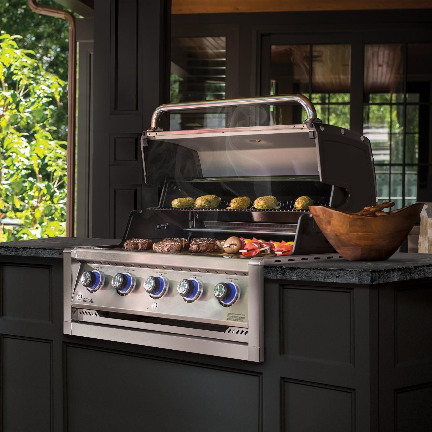 Broil King Regal S520 5-Burner Built-In Natural Gas Grill - Stainless Steel - 886717 - Image 6
