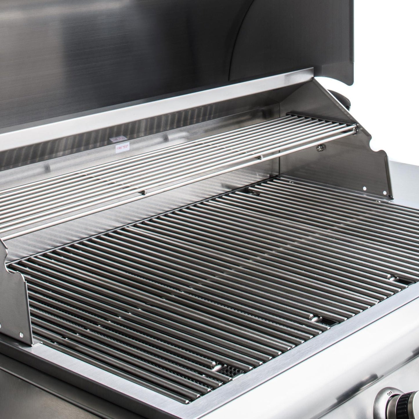 Blaze LBM 32-Inch 4-Burner Built-In Propane Gas Grill - BLZ-4LBM-LP - Image 3