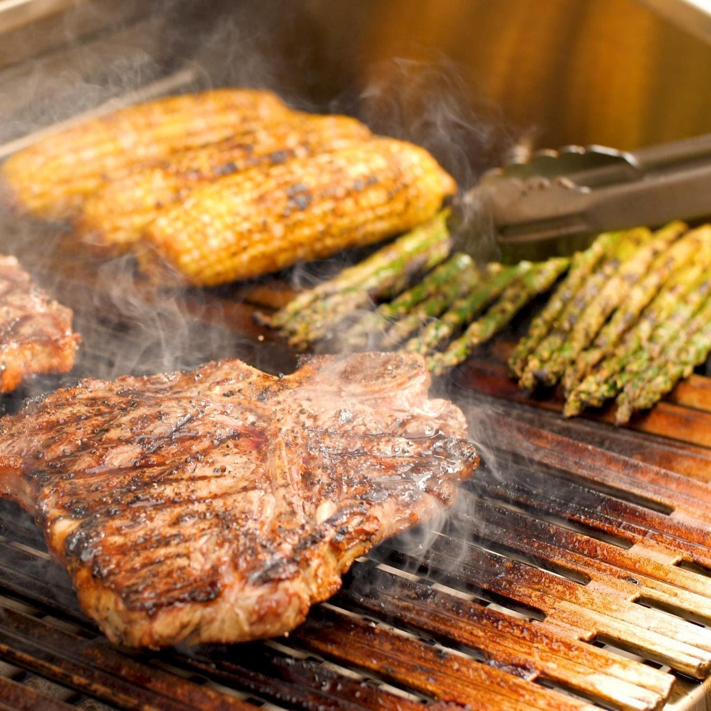 DCS Series 7 48-in 4 Burner Built-In Natural Gas Grill w/ Integrated Smoker Box & Independent Burner - BH1-48-N - Image 3