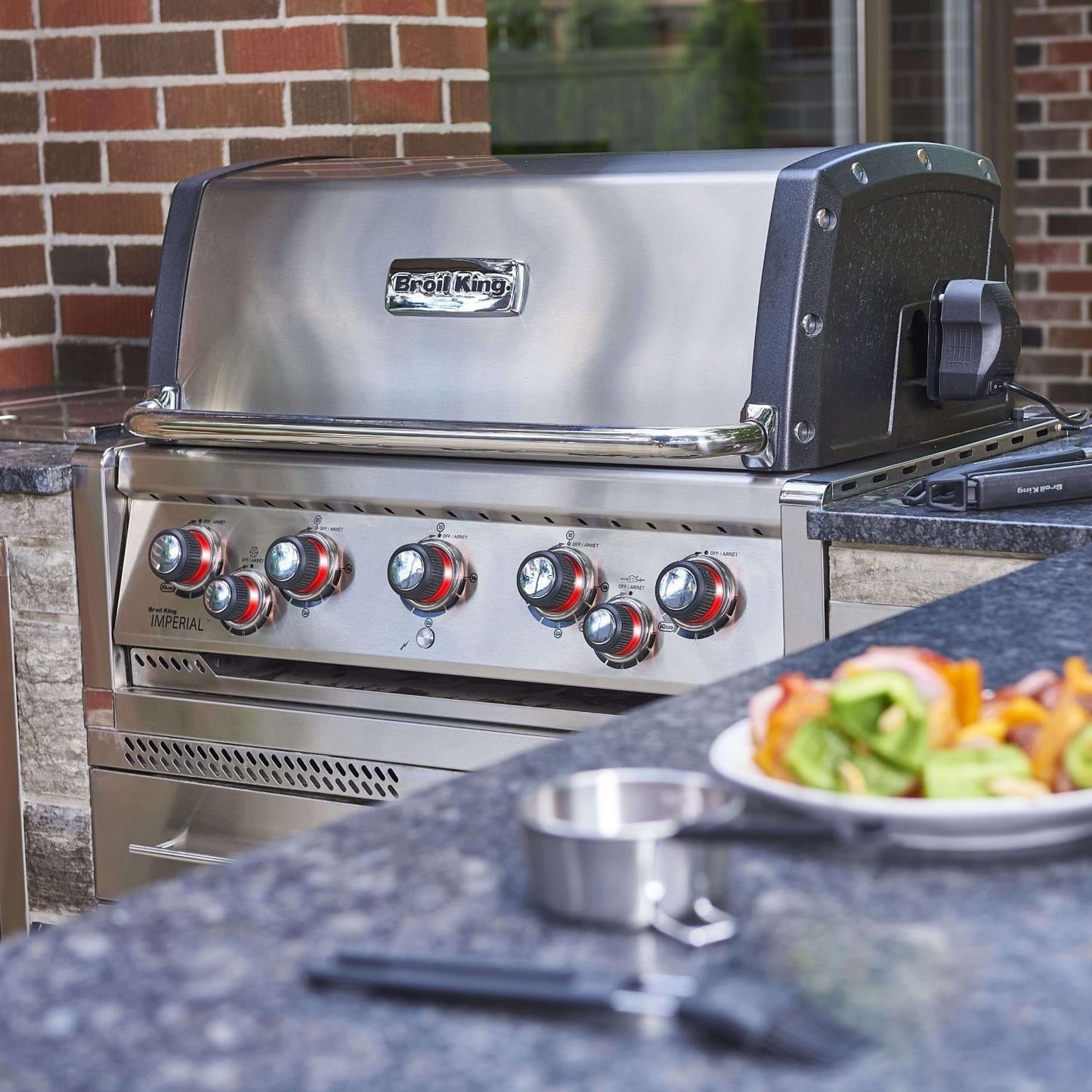 Broil King Imperial QS 590 Built-In Natural Gas Grill - 698787 - Image 2