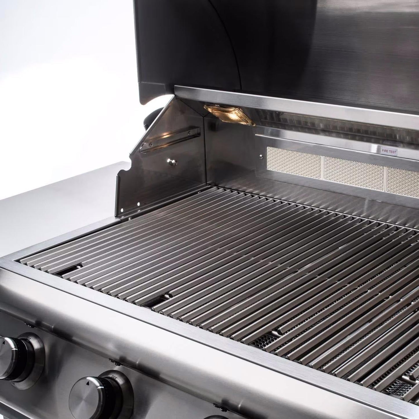 Blaze LTE+ 32-in Propane Gas Grill Center - Image 16