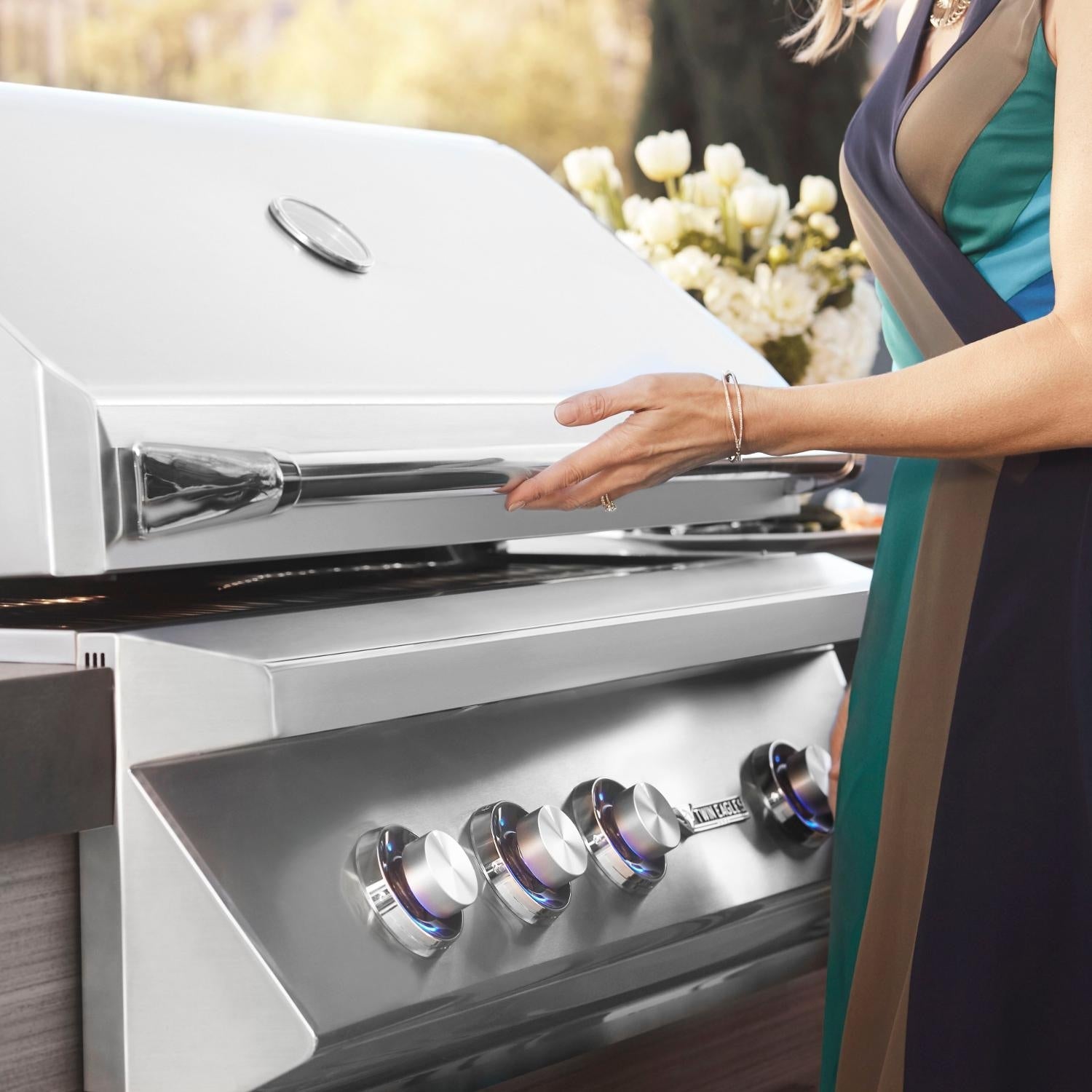 Twin Eagles 42-Inch 3-Burner Natural Gas Grill with Sear Zone & Infrared Rotisserie Burner On Deluxe Cart - Image 5