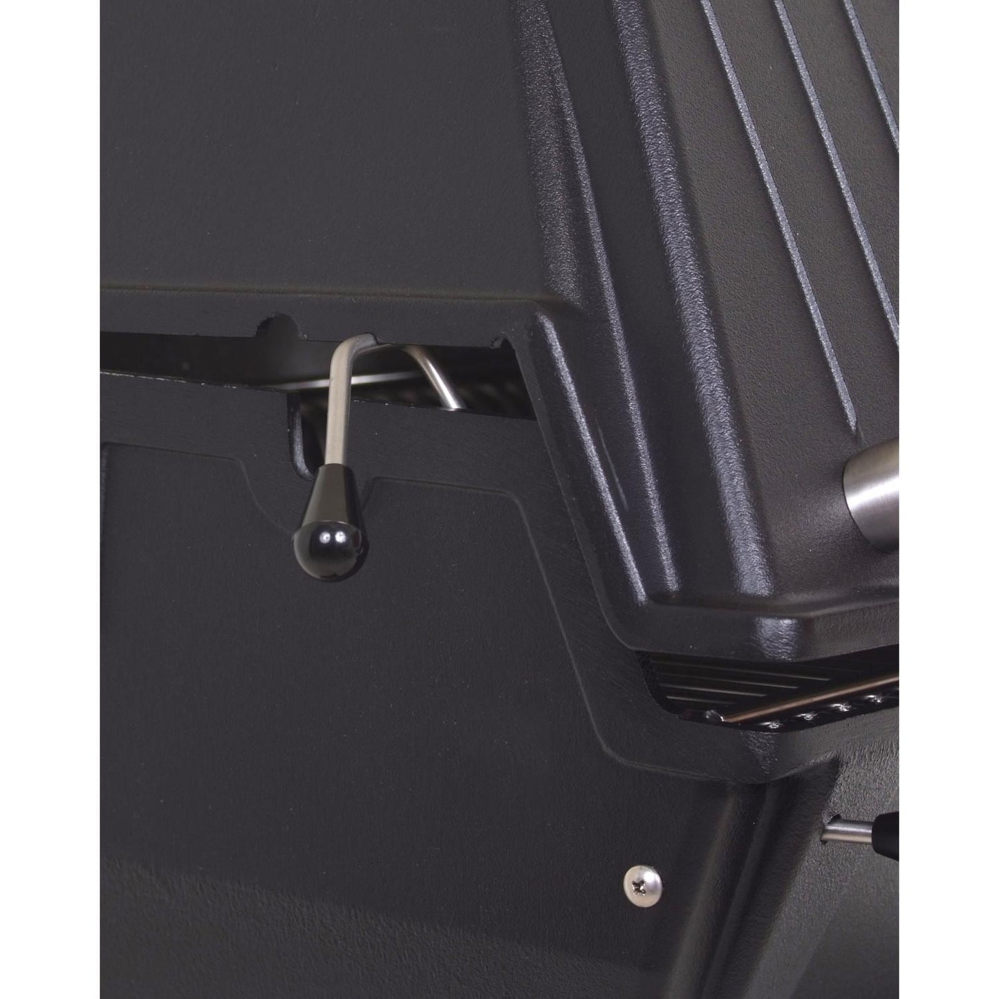 Broilmaster P3-SX Super Premium Propane Gas Grill On Black In-Ground Post