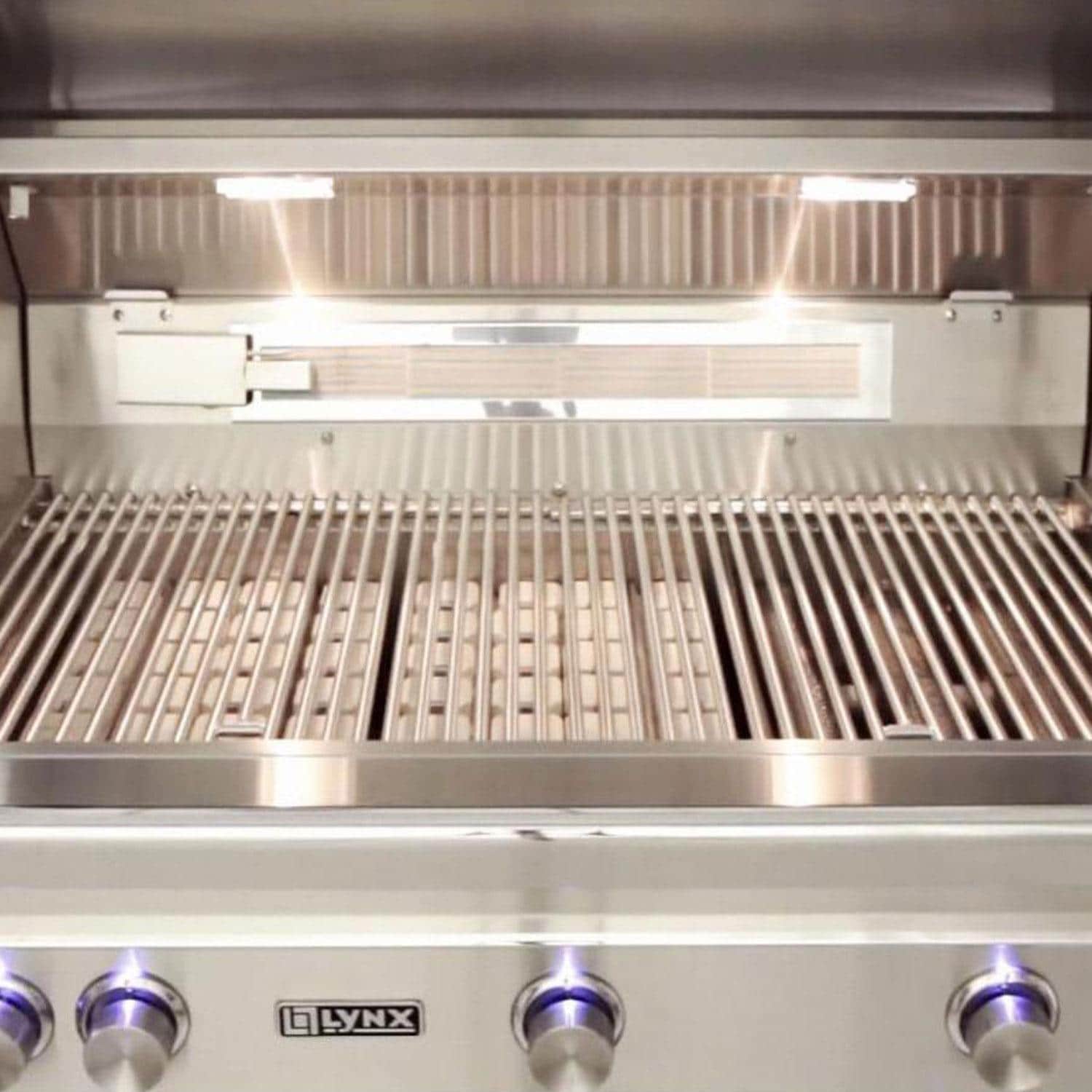 Lynx Professional 30 Inch Built-In Propane Grill w/ One Infrared Trident Burner & Rotisserie in Obsidian - L30TR-OBLP - Image 14