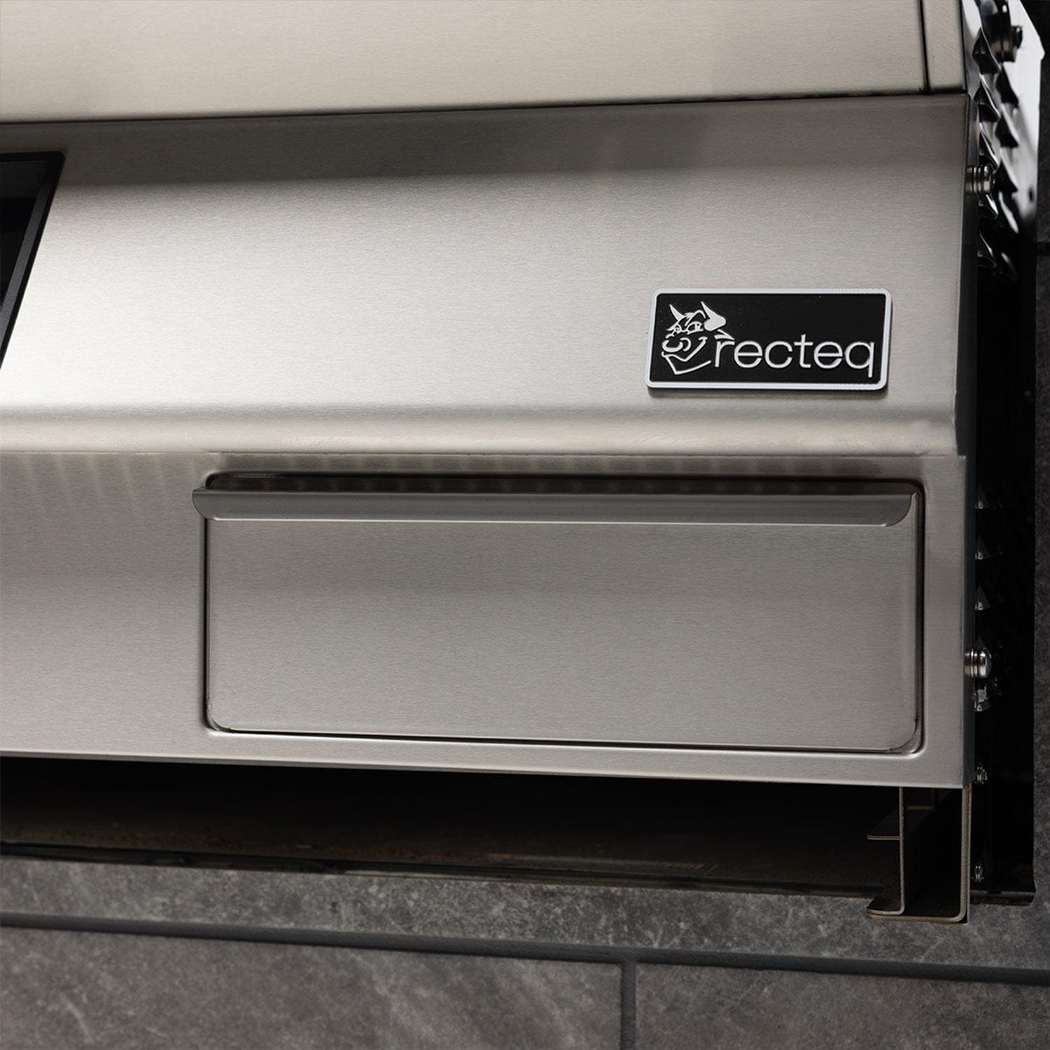 recteq E-Series Built-In 1300 Wood Pellet Grill - RT-1300 - Image 23