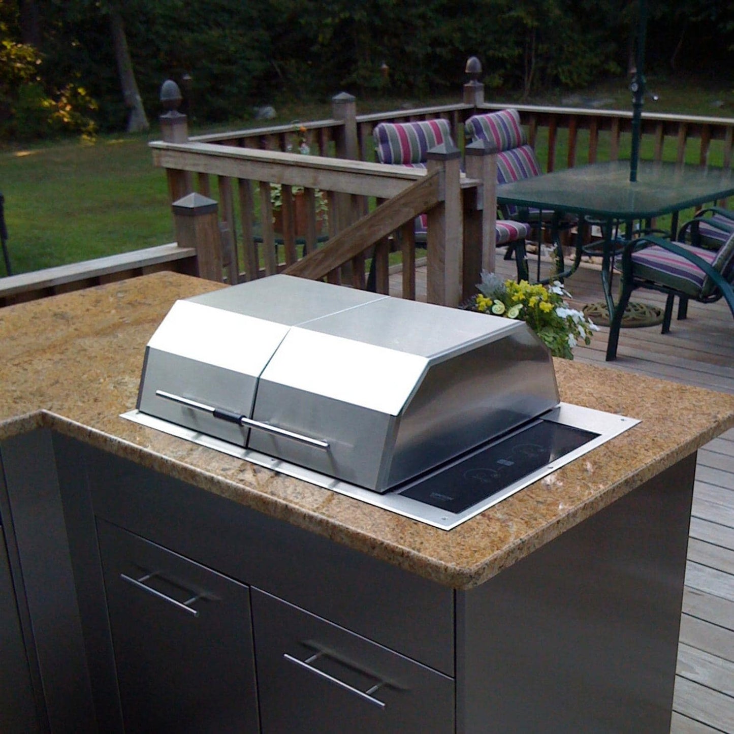 Kenyon All Seasons Texan Built-In 3000 Watt Electric Grill - 240V - Image 5