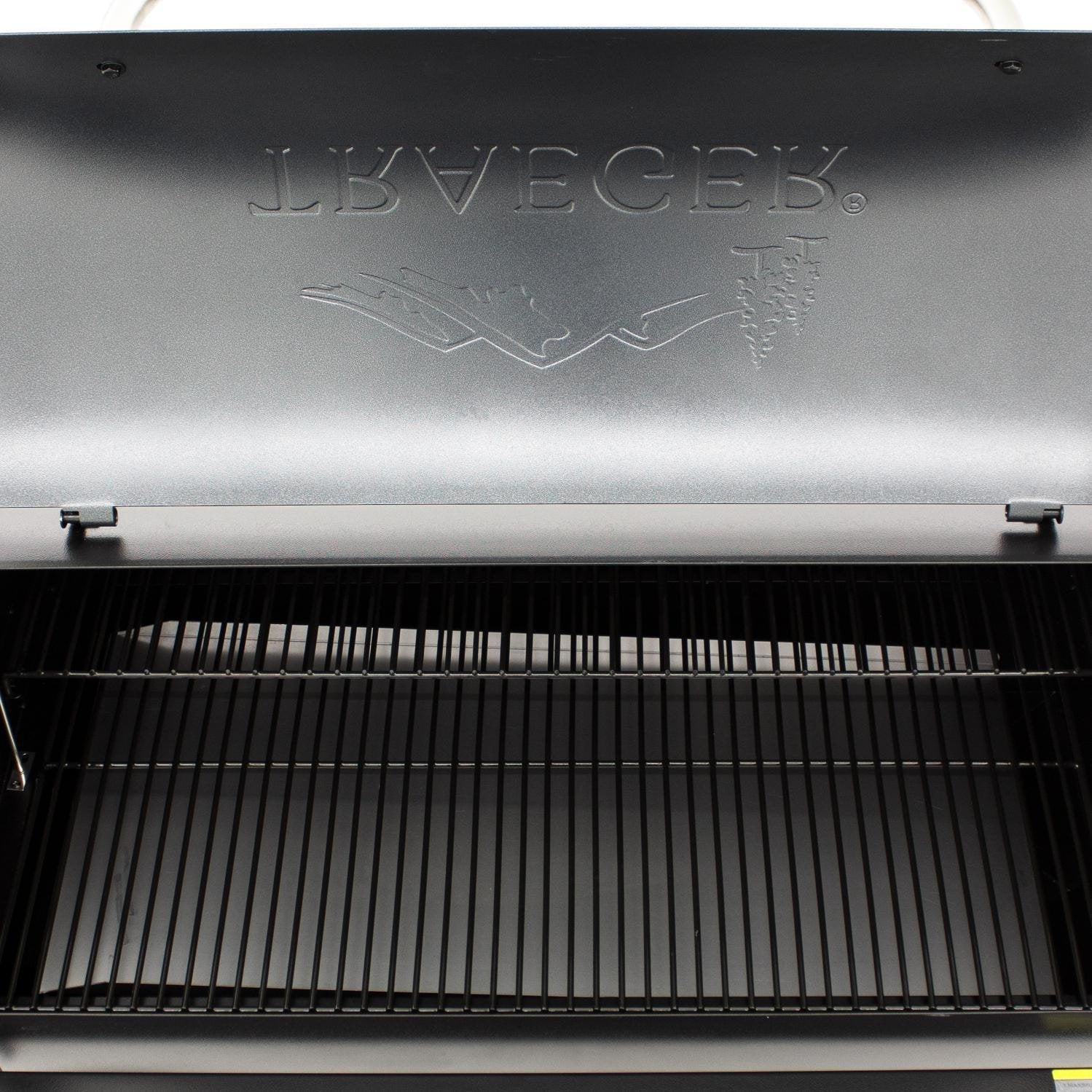 Traeger Pro Series 34-Inch Wood Pellet Grill W/ MEATER+ Smart Meat Thermometer - Image 3