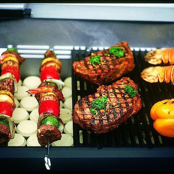 MHP WHRG4DD Hybrid Propane Gas Grill W/ SearMagic Grids On In-Ground Post