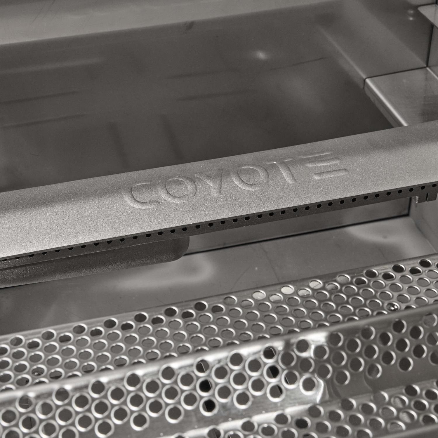 Coyote 50-in Built-In Natural Gas / Charcoal Grill - C3HY50NG - Image 7