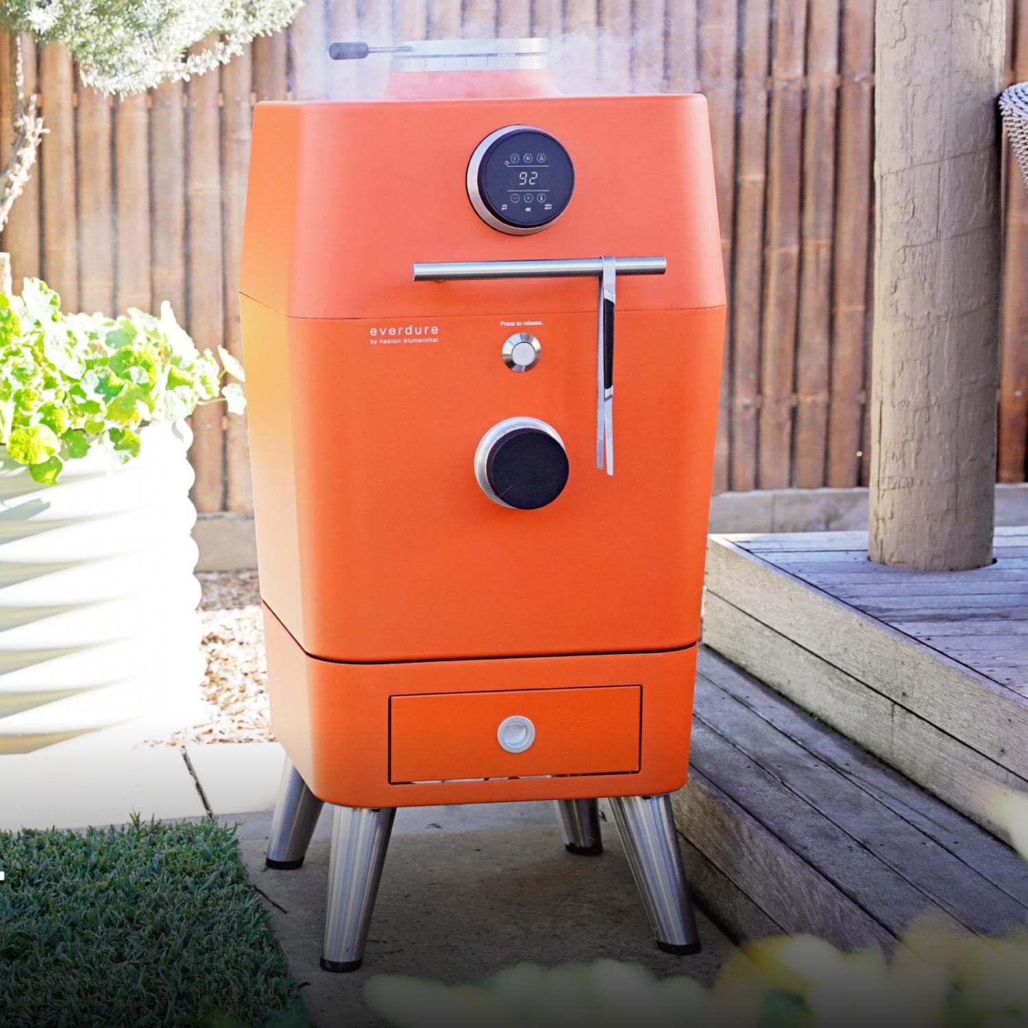 Everdure 4K 21-Inch Charcoal Grill & Smoker - Orange - HBCE4KOUS - Image 3