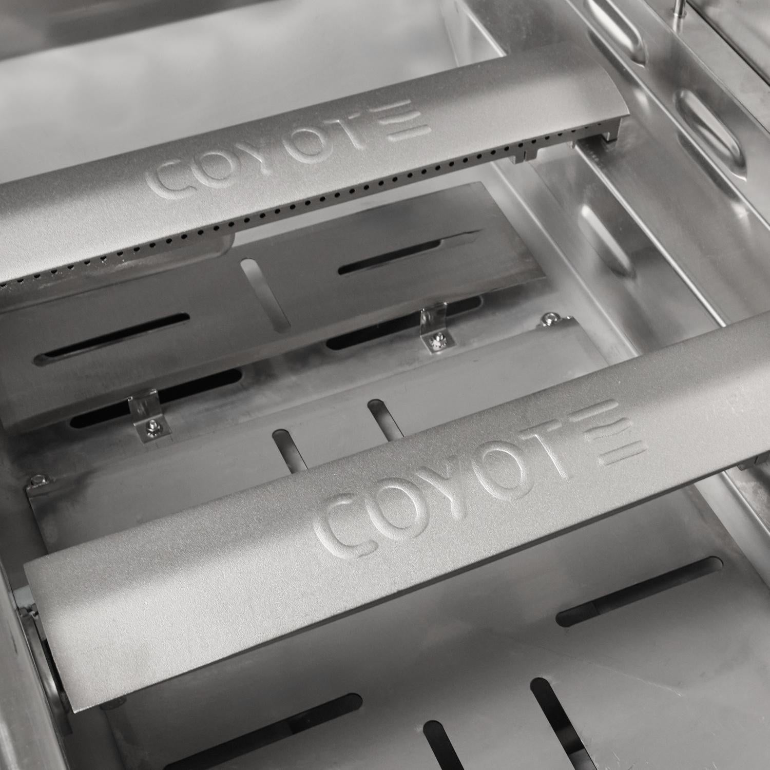 Coyote C-Series 34-in 3-Burner Natural Gas Grill - Image 7