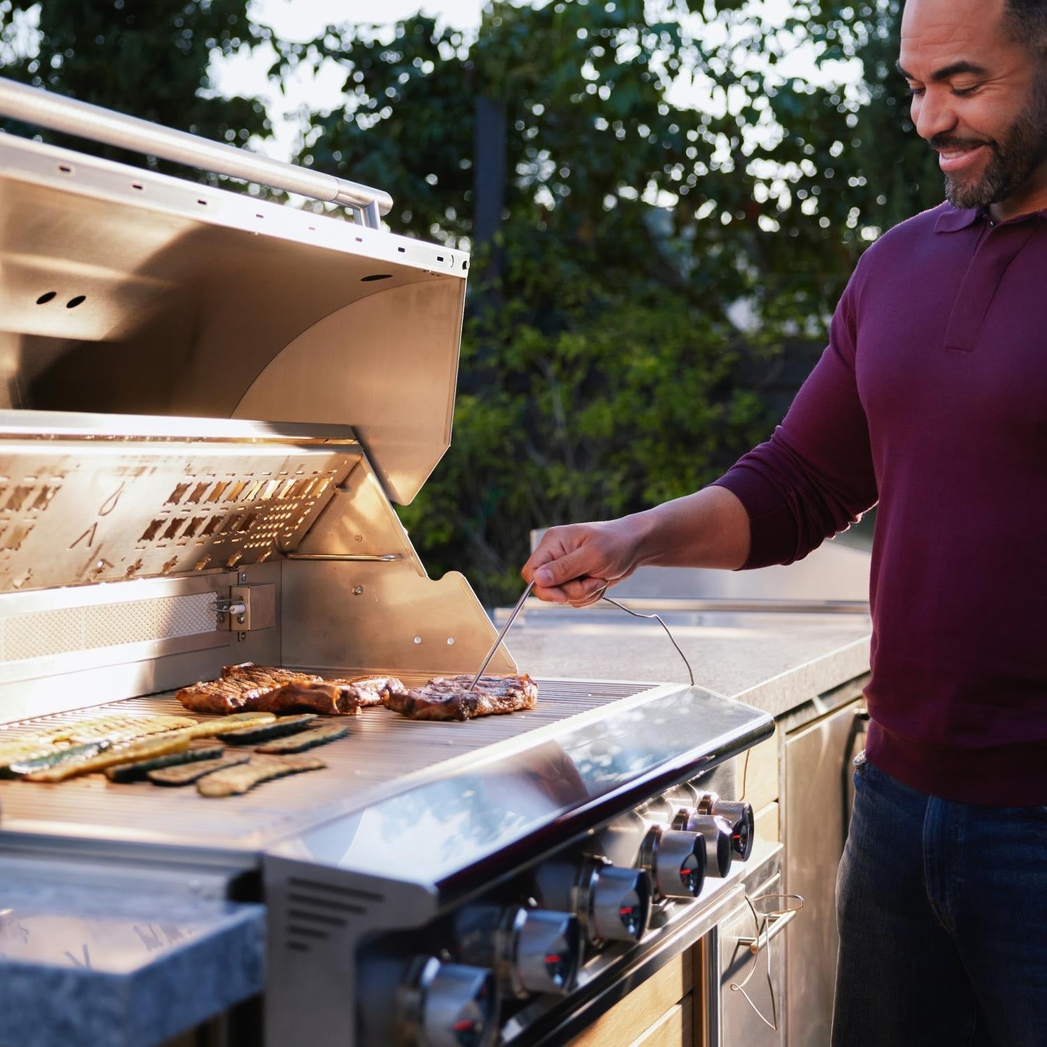 Blaze LTE PRO 40-Inch 5-Burner Built-in Natural Gas Grill w/ Digital Temperature Screen & Rear Infrared Burner - BLZ-5LTEPRO-NG - Image 4
