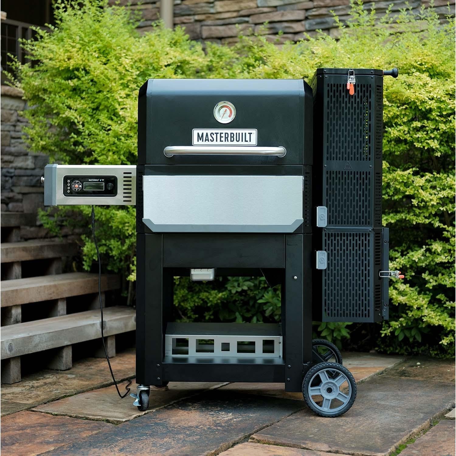 Masterbuilt Gravity Series 800 Digital Charcoal Griddle + Grill + Smoker - MB20040221 - Image 2