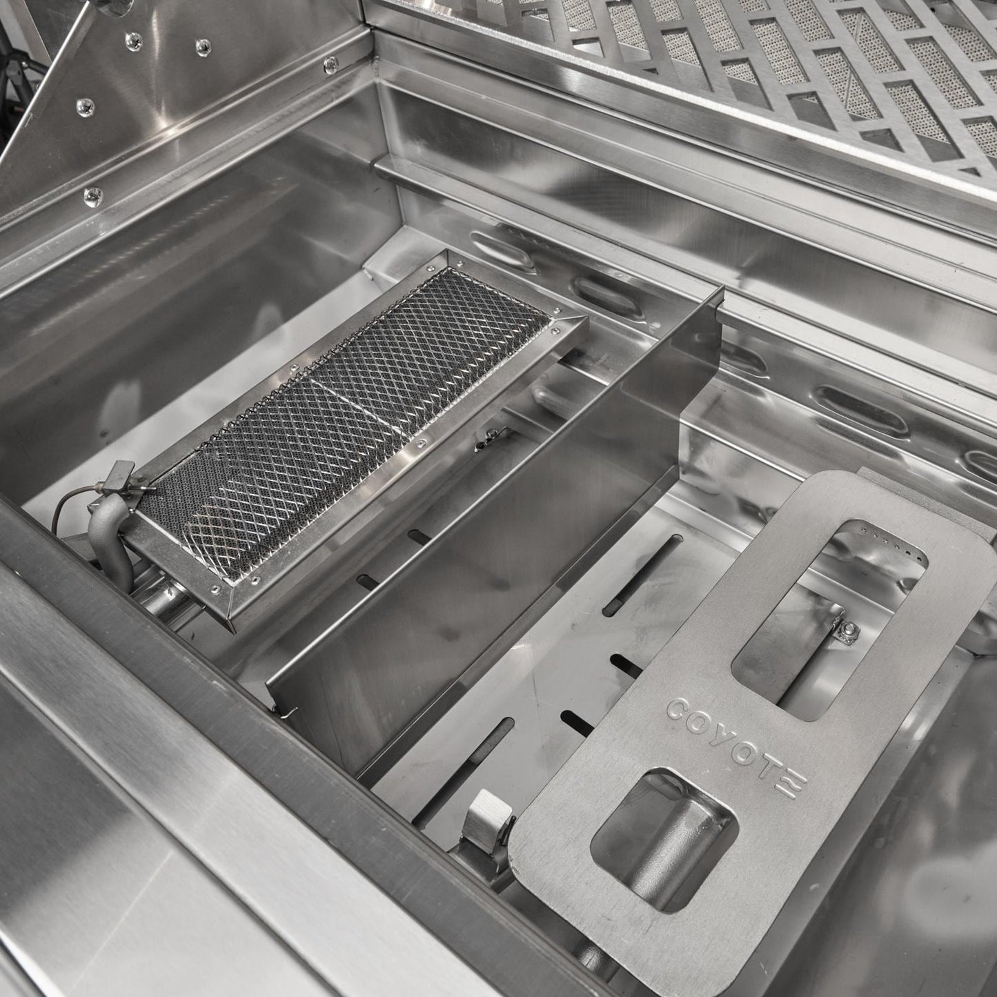 Coyote SL-Series 36-in 4-Burner  Built-In Natural Gas Grill w/ Sear Burner, Rotisserie, & Safety Valve -  C3SL36NG - Image 14