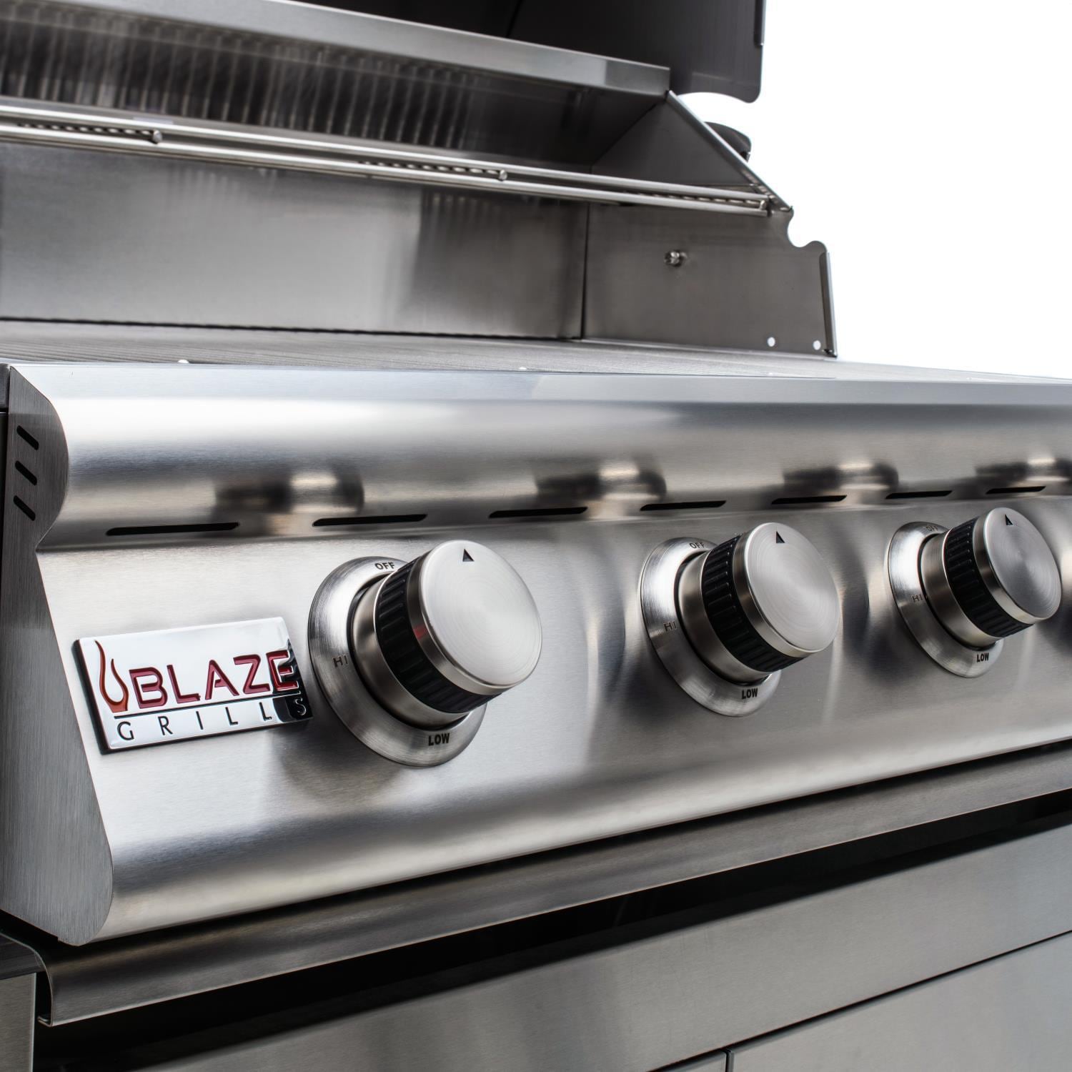 Blaze LBM 32-Inch 4-Burner Built-In Propane Gas Grill - BLZ-4LBM-LP - Image 11