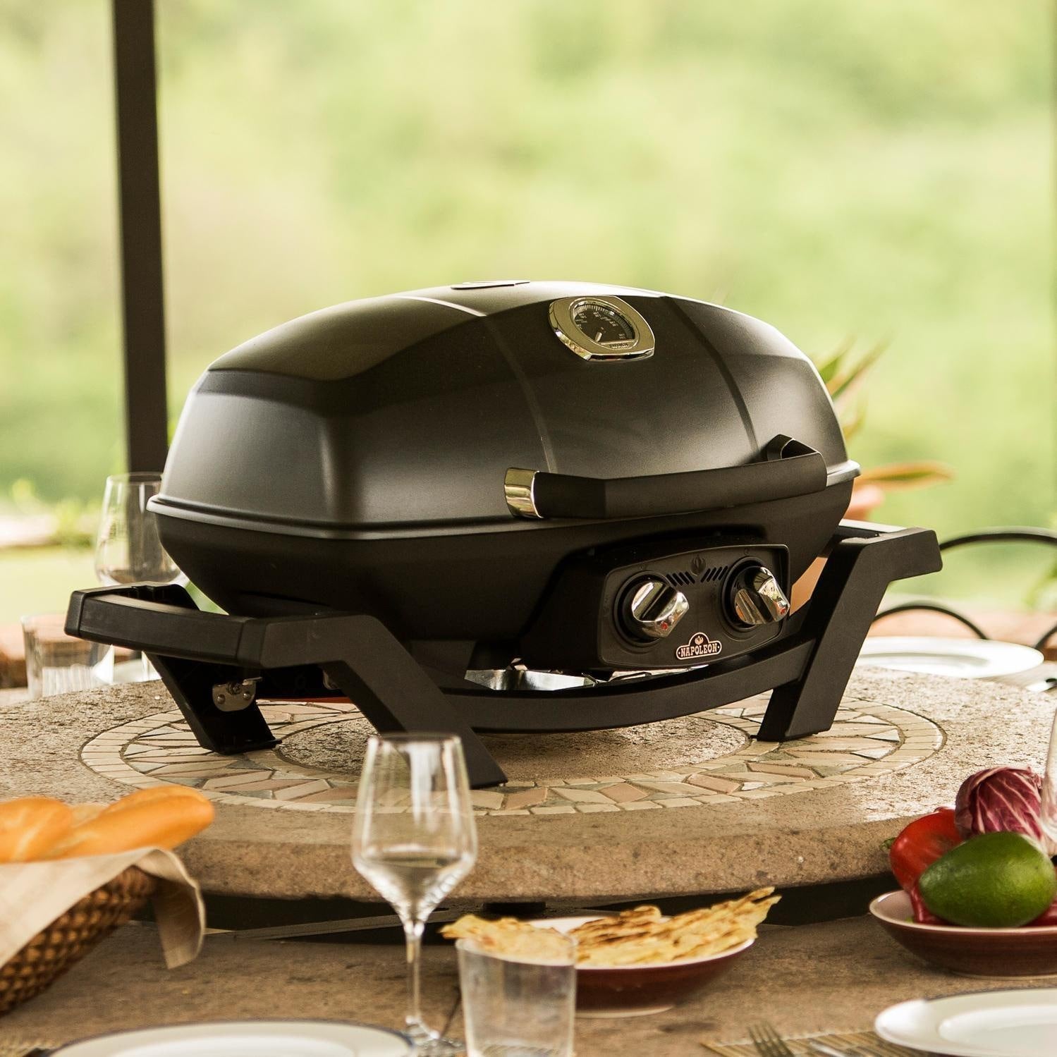 Napoleon TravelQ PRO 285 Portable Natural Gas Grill - Black - PRO285N-BK - Image 2