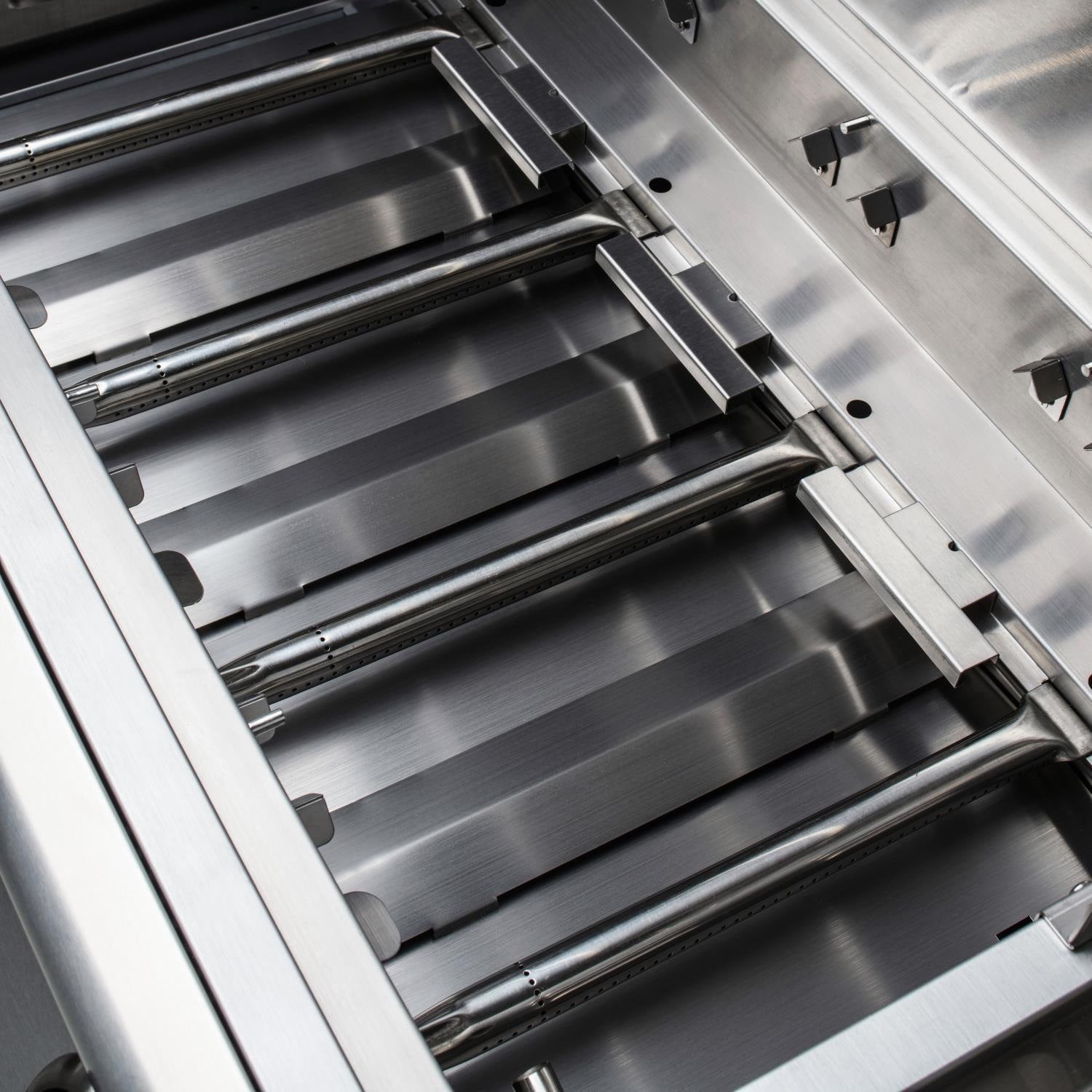 Blaze LBM 25-Inch 3-Burner Natural Gas Grill - Image 8