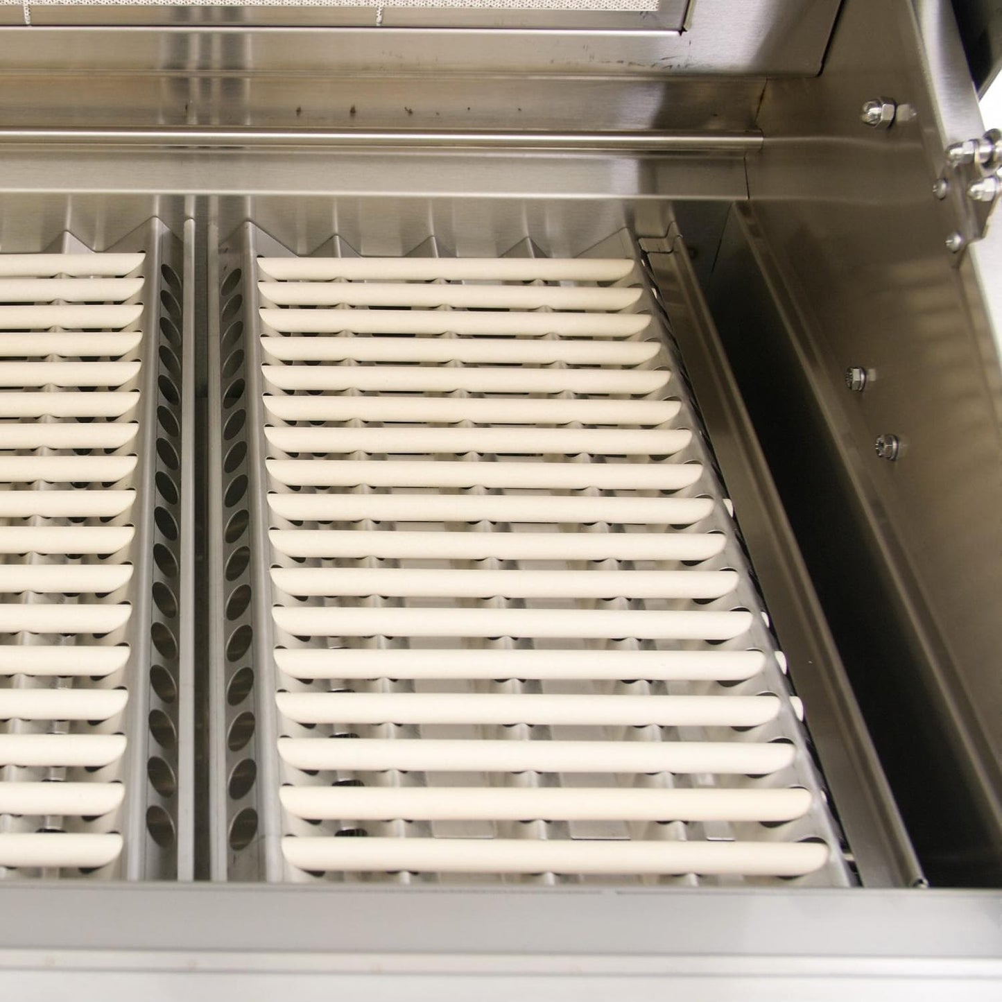 DCS Series 9 36-Inch Built-In Natural Gas Grill With Rotisserie - BE1-36RC-N - Image 9