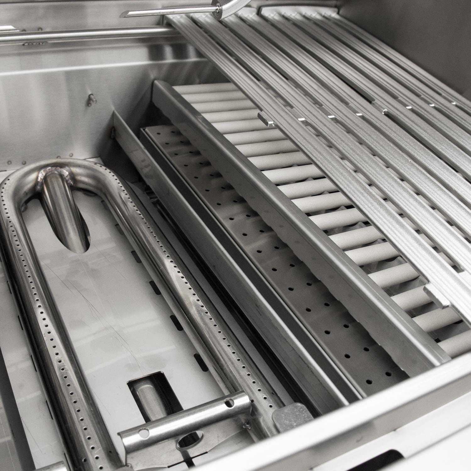 DCS Series 7 48-in 4 Burner Built-In Natural Gas Grill w/ Integrated Smoker Box & Independent Burner - BH1-48-N - Image 9