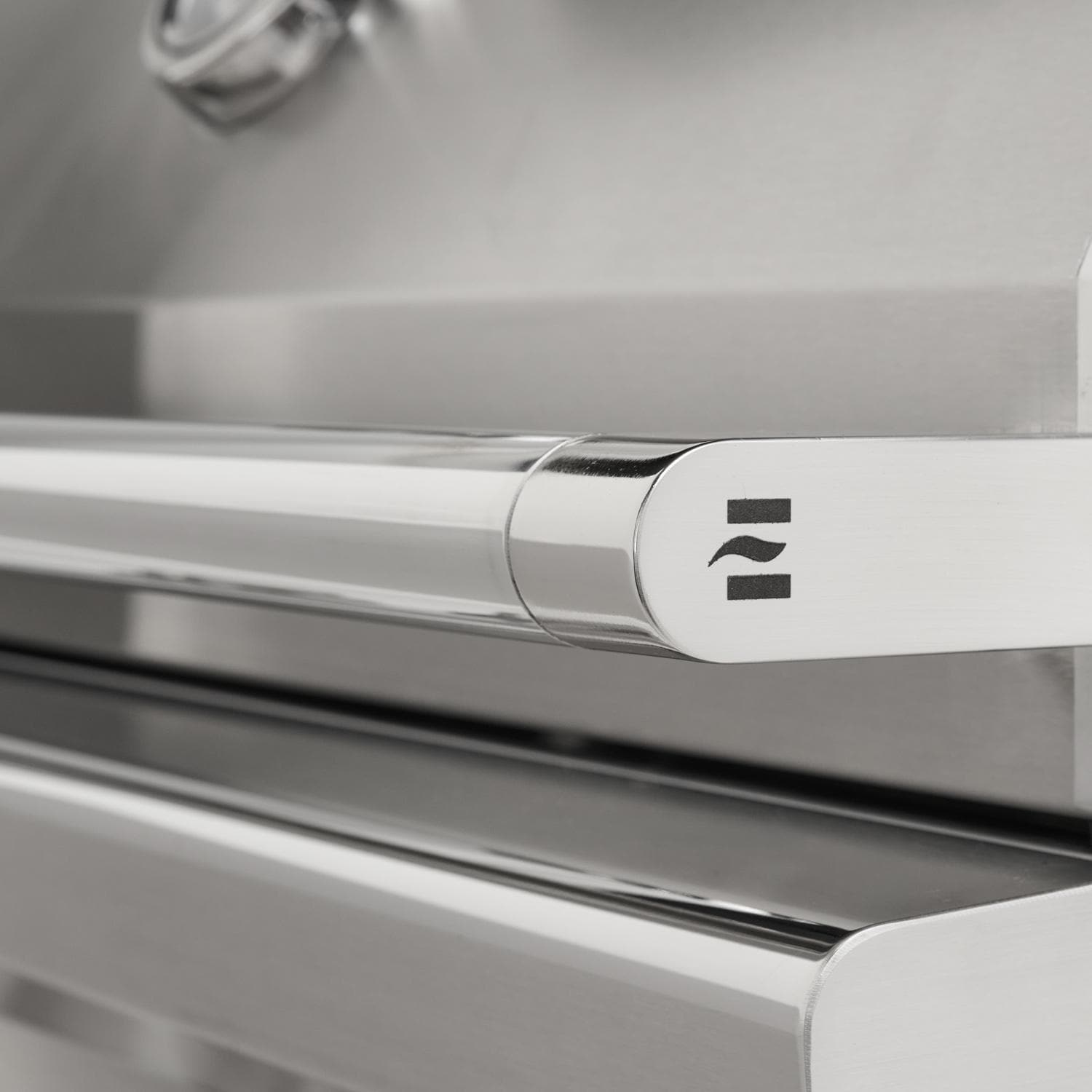 Coyote C-Series 34-in 3-Burner Natural Gas Grill - Image 10