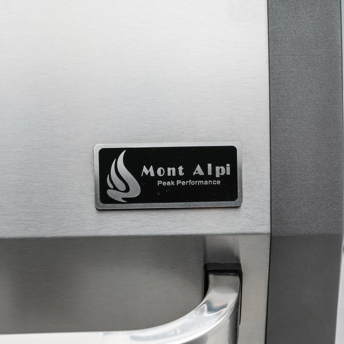 Mont Alpi 400 32-Inch Built-In Propane Gas Grill - MABi400 - Image 12