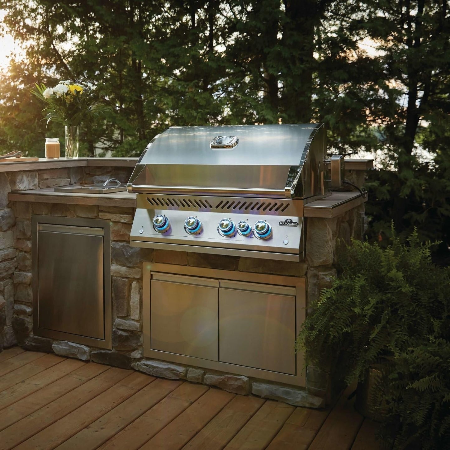 Napoleon 700 Series 5-Burner 32-Inch Built-In Natural Gas Grill w/ Rotisserie & SafetyGlow - BIG32RBNSS-1 - Image 2