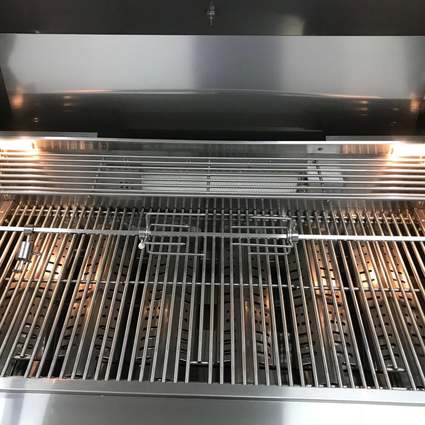 Mont Alpi 805 44-Inch Built-In Natural Gas Grill - MABi805 - Image 5